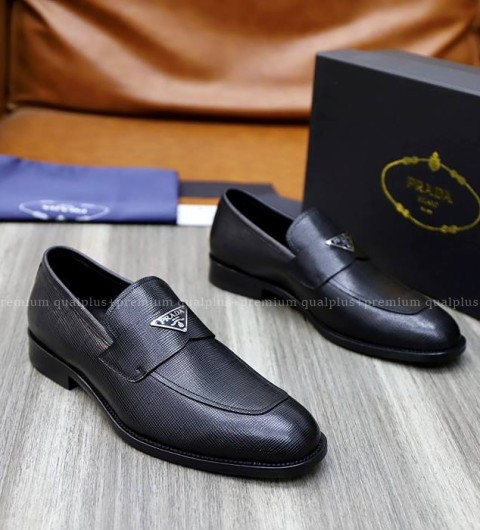 프라다 로고 가죽 로퍼 남성용