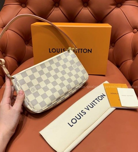 루이비통 N41207 포쉐트 악세수아 숄더백 NM