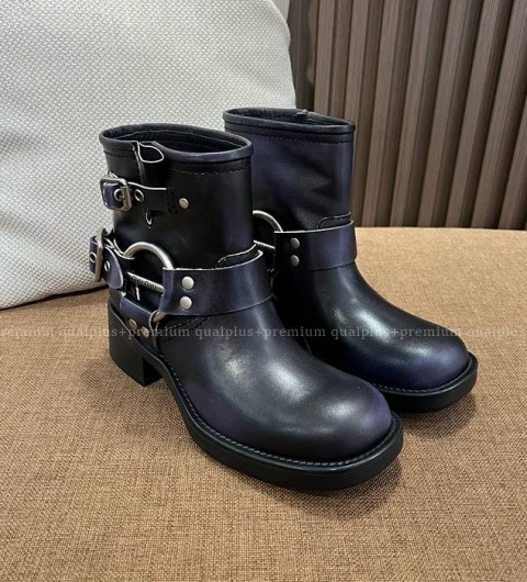 미우미우 빈티지 룩 숏 부츠 여성용