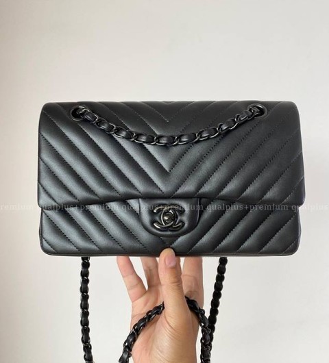 샤넬 클래식 숄더백 미듐