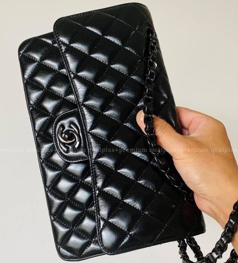 샤넬 클래식 숄더백 미듐