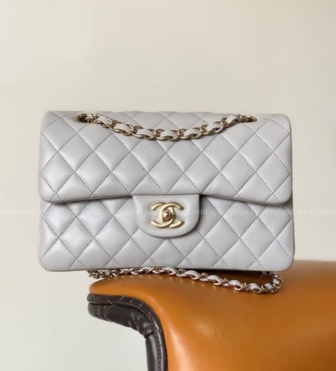 샤넬 클래식 숄더백 스몰