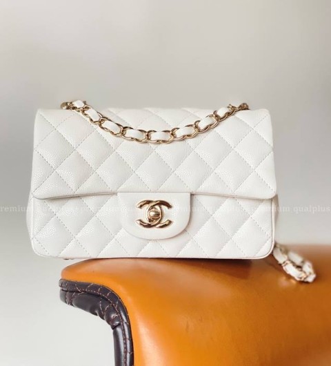 샤넬 클래식 숄더백 미니