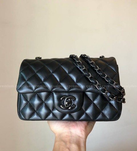 샤넬 클래식 숄더백 미니