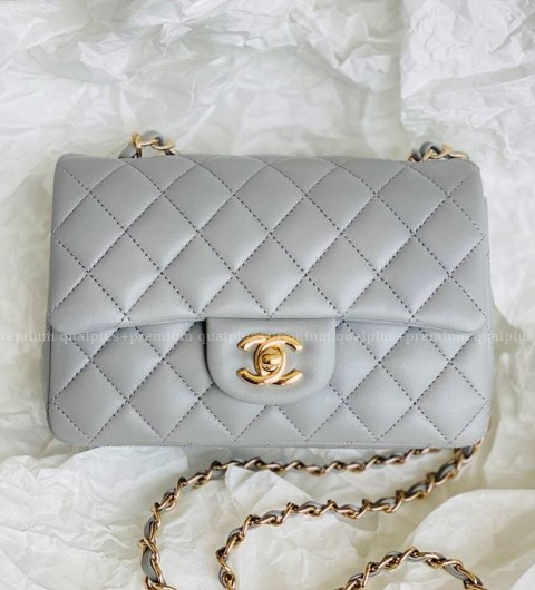 샤넬 클래식 숄더백 미니