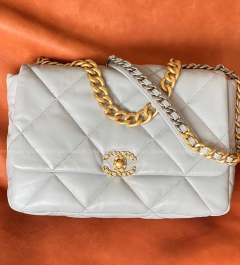 샤넬 19 숄더백 맥시