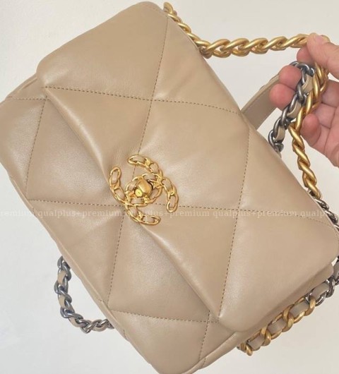 샤넬 19 숄더백 라지