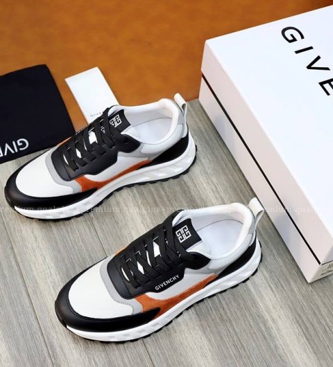 지방시 러너 스니커즈 남성용