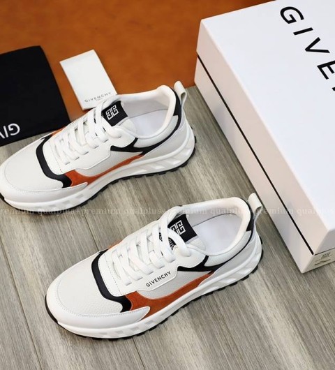 지방시 러너 스니커즈 남성용