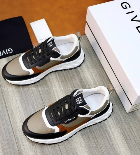 지방시 러너 스니커즈 남성용