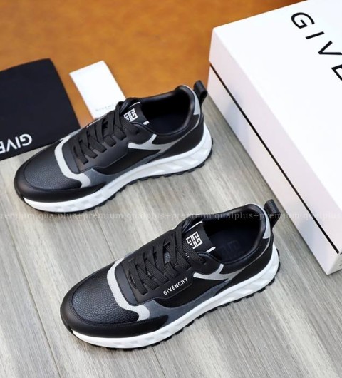 지방시 러너 스니커즈 남성용