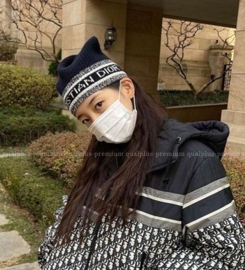 [국내배송] 디* 로고 자가드 울캐시 비니