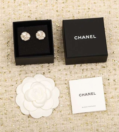 샤넬 CC 플라워 귀걸이