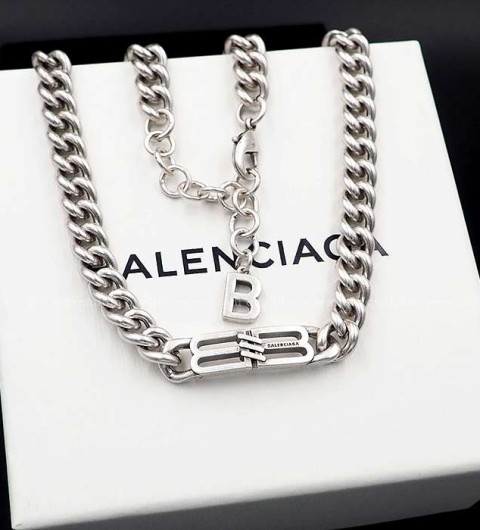 발렌시아가 BB 체인 목걸이