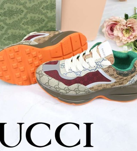 [국내배송] 구* GG 캔버스 라이톤 슈프림 로우탑 캔버스 스니커즈 여성용