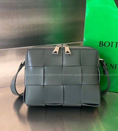 보테가베네타 730027 카세트 카메라 숄더백 남성용