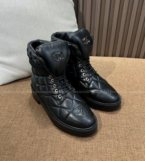 샤넬 퀄팅 워커 부츠 여성용