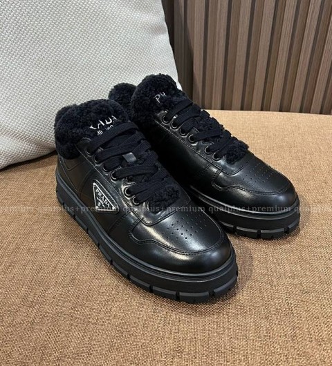 프라다 램스울 스니커즈 5cm 여성용