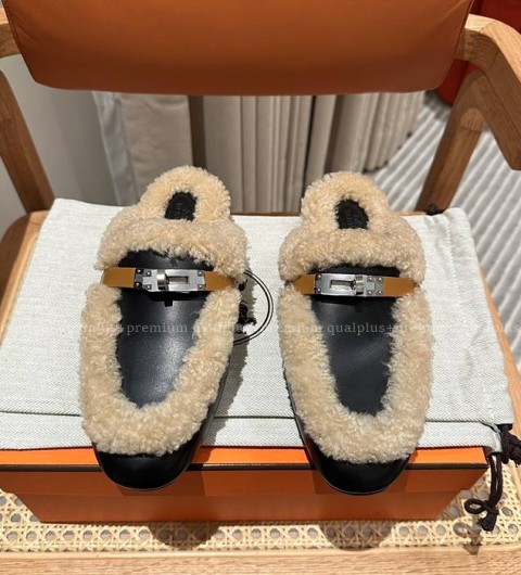 에르메스 오즈 시어링 뮬 블로퍼 여성용