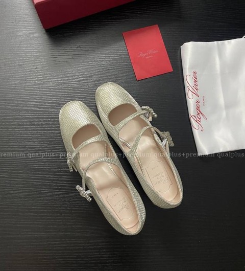 로저비비에 미니 트레 비비에 스트라스 버클 베이비 발레리나 슈즈 3.5cm 여성용