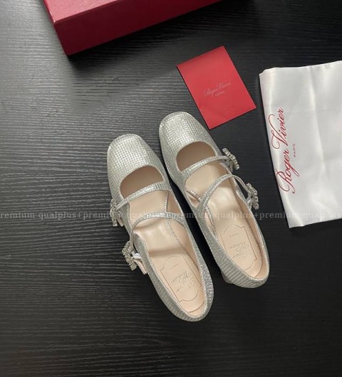 로저비비에 미니 트레 비비에 스트라스 버클 베이비 발레리나 슈즈 3.5cm 여성용