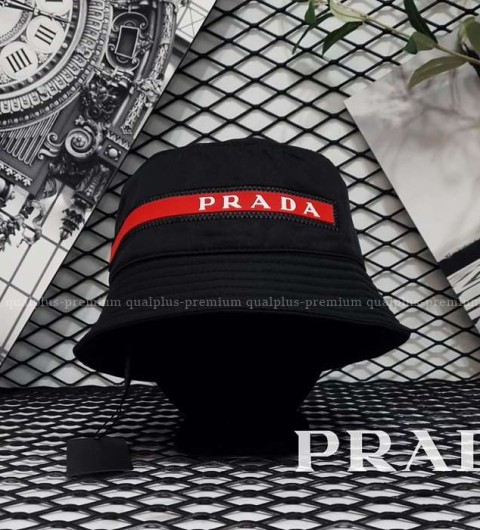 [국내배송] 프*다 레드라인 로고 테크니컬 패브릭 버킷 모자