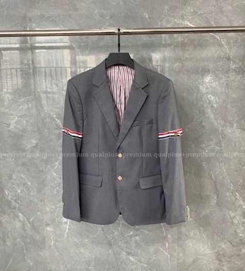 톰브라운 스트라이프 암 밴드 블레이저 자켓