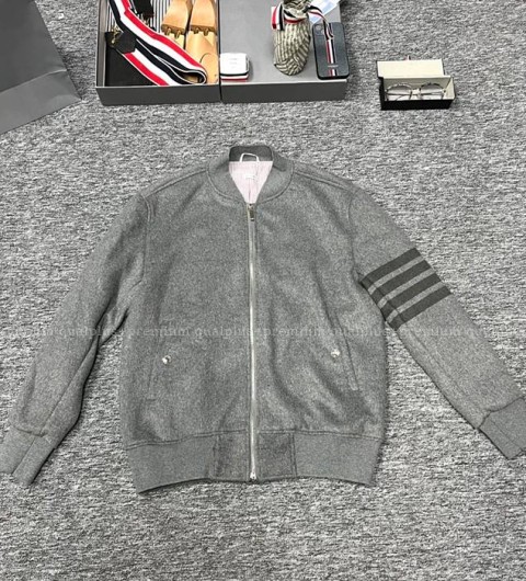 톰브라운 4-바 울 보머 자켓