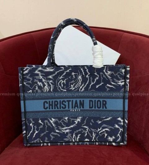 디올 북토트백 미듐
