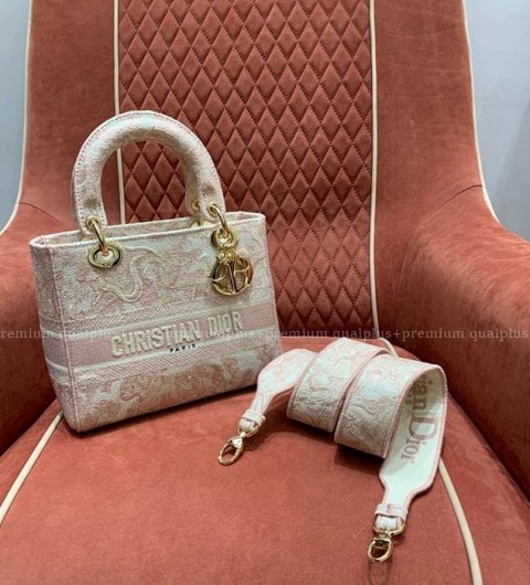 디올 LADY D-LITE 디라이트 레이디백 미듐