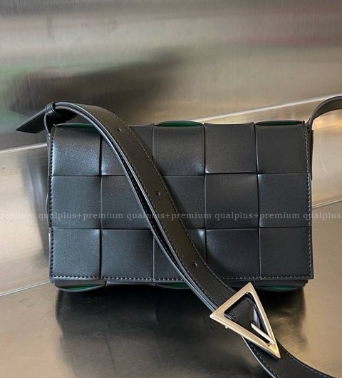 보테가베네타 708768 카세트백 남녀공용