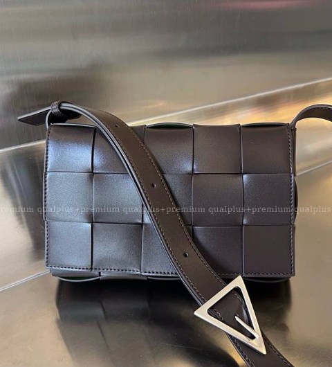 보테가베네타 708768 카세트백 남녀공용