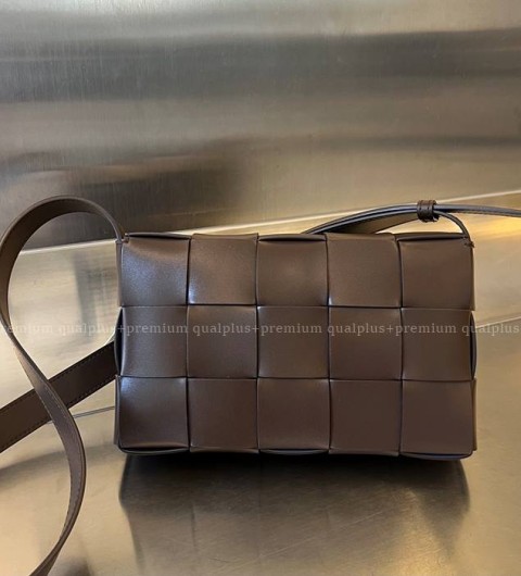 보테가베네타 708768 카세트백 남녀공용