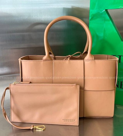 보테가베네타 652867 아르코 토트백 스몰