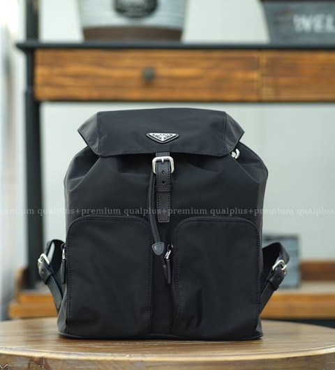 프라다 1BZ005 나일론 백팩 남녀공용
