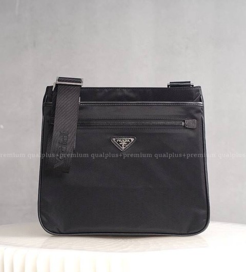 프라다 2VH251 나일론 크로스백 남성용