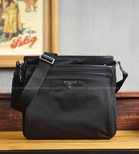 프라다 VA953M 나일론 크로스백 남성용