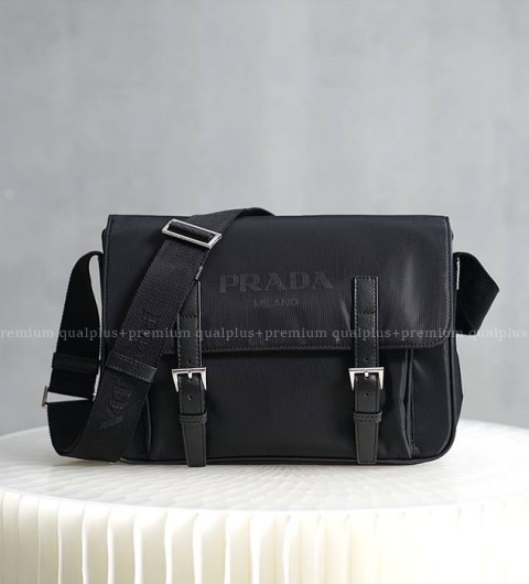 프라다 VA6671 로고 메신저 숄더백 남성용