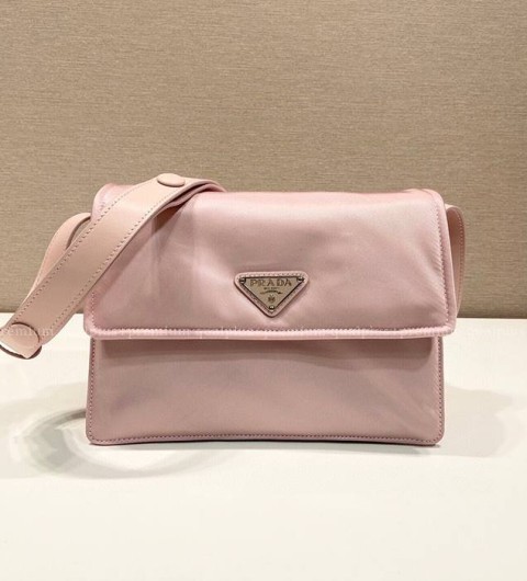 프라다 1BD313 리나일론 패딩 숄더백 스몰 남녀공용