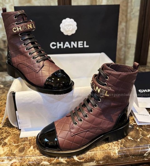 샤넬 23A 레이스업 부츠 여성용