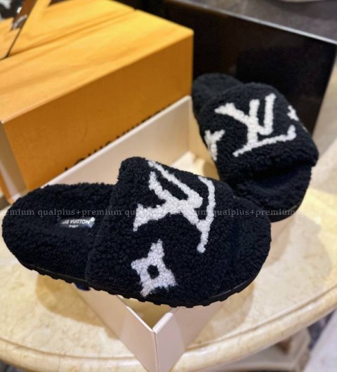 루이비통 LV 램스울 슬라이드 슬리퍼 여성용