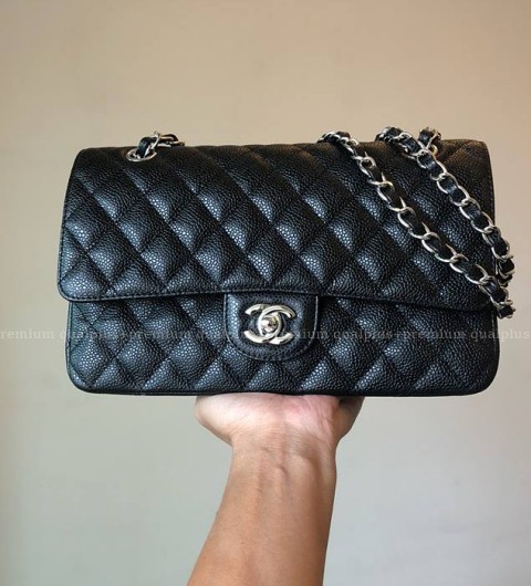 샤넬 클래식 숄더백 미듐