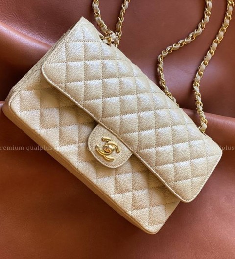 샤넬 클래식 숄더백 미듐