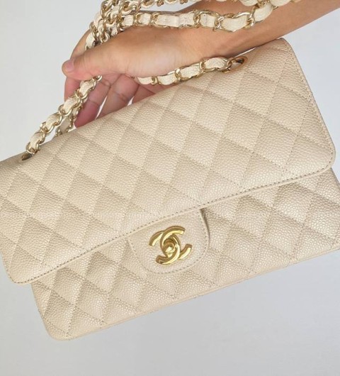 샤넬 클래식 숄더백 미듐