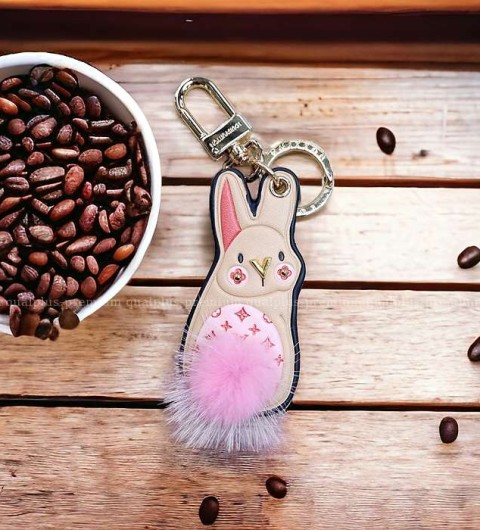 [국내배송] 루*비통 버니 키링