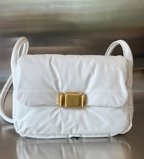 보테가베네타 717237 패드 크로스바디 숄더백