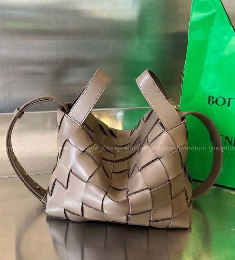 보테가베네타 755132 볼링 카세트 핸드백 스몰