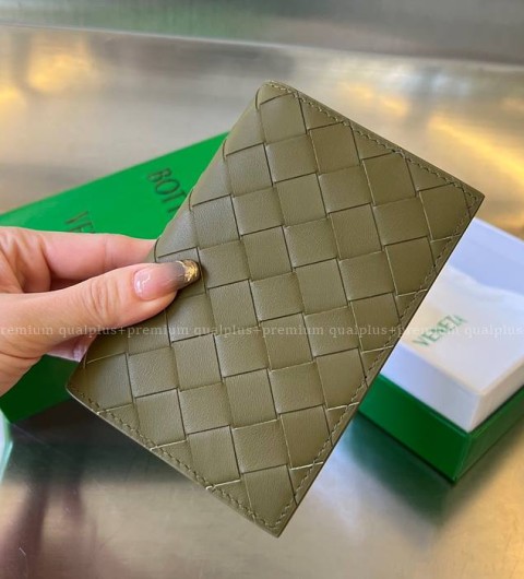 보테가베네타 607482 여권 케이스 남녀공용