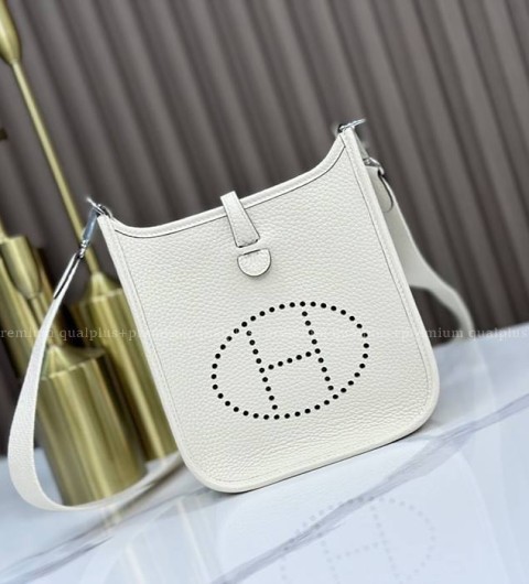 에르메스 에블린 Evelyne 백 TPM 16 미니