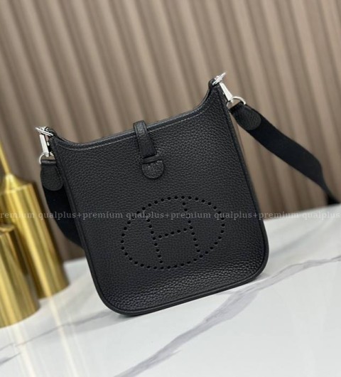 에르메스 에블린 Evelyne 백 TPM 16 미니